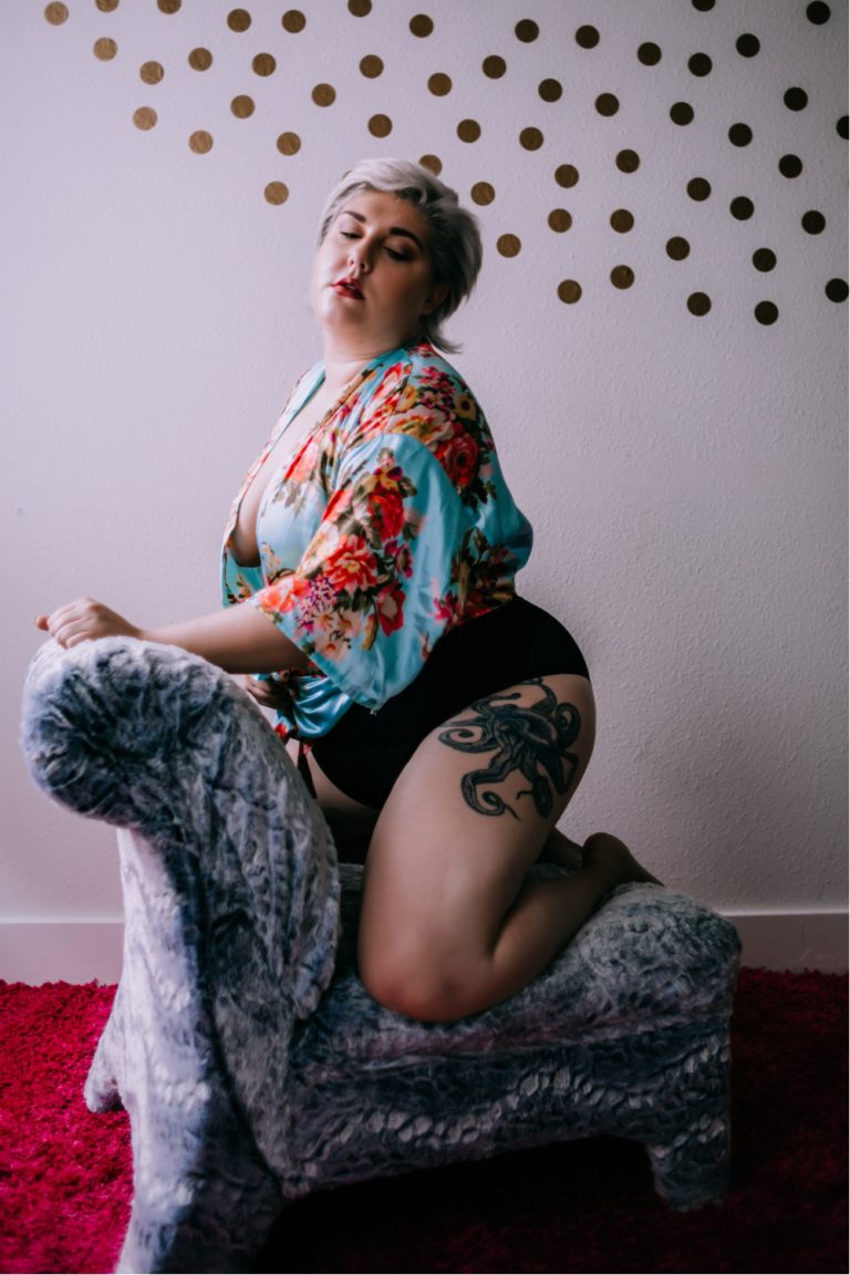 Smoking Boudoir Session with PlusSizePioneer
